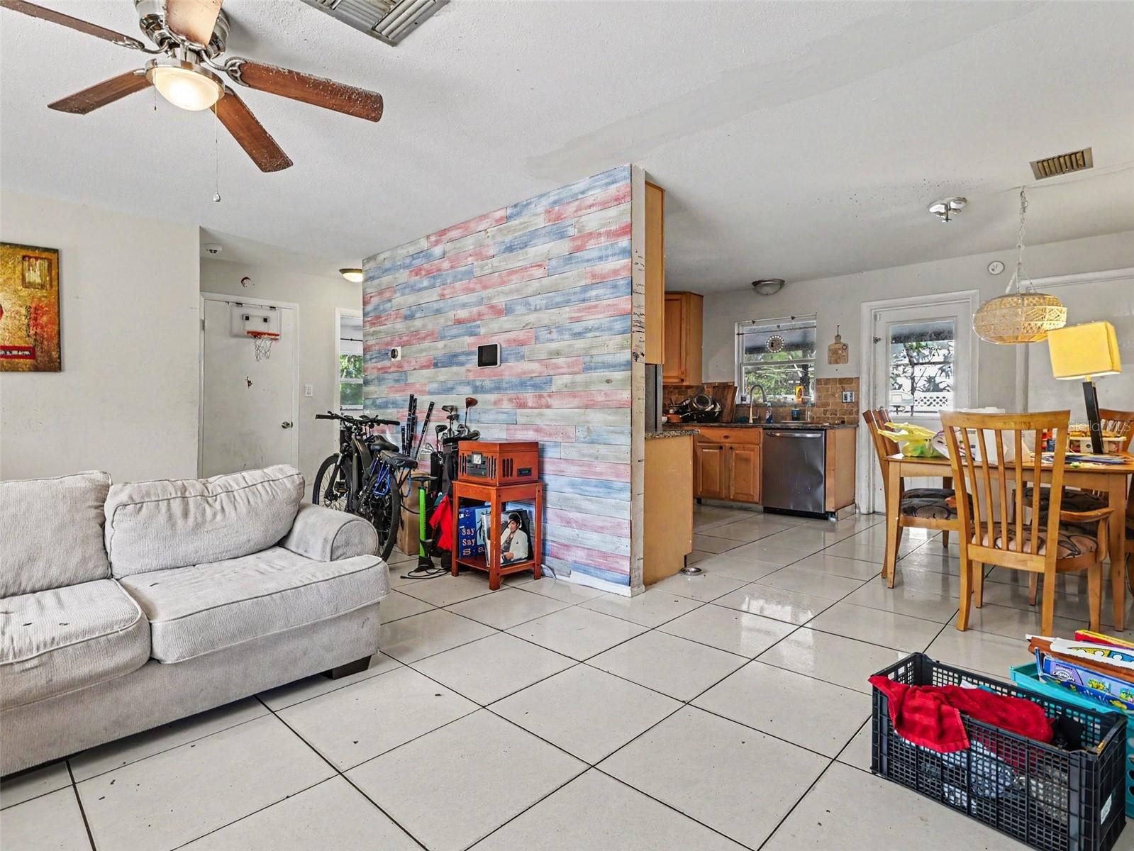 OAKMOUNT SUB - Residential
