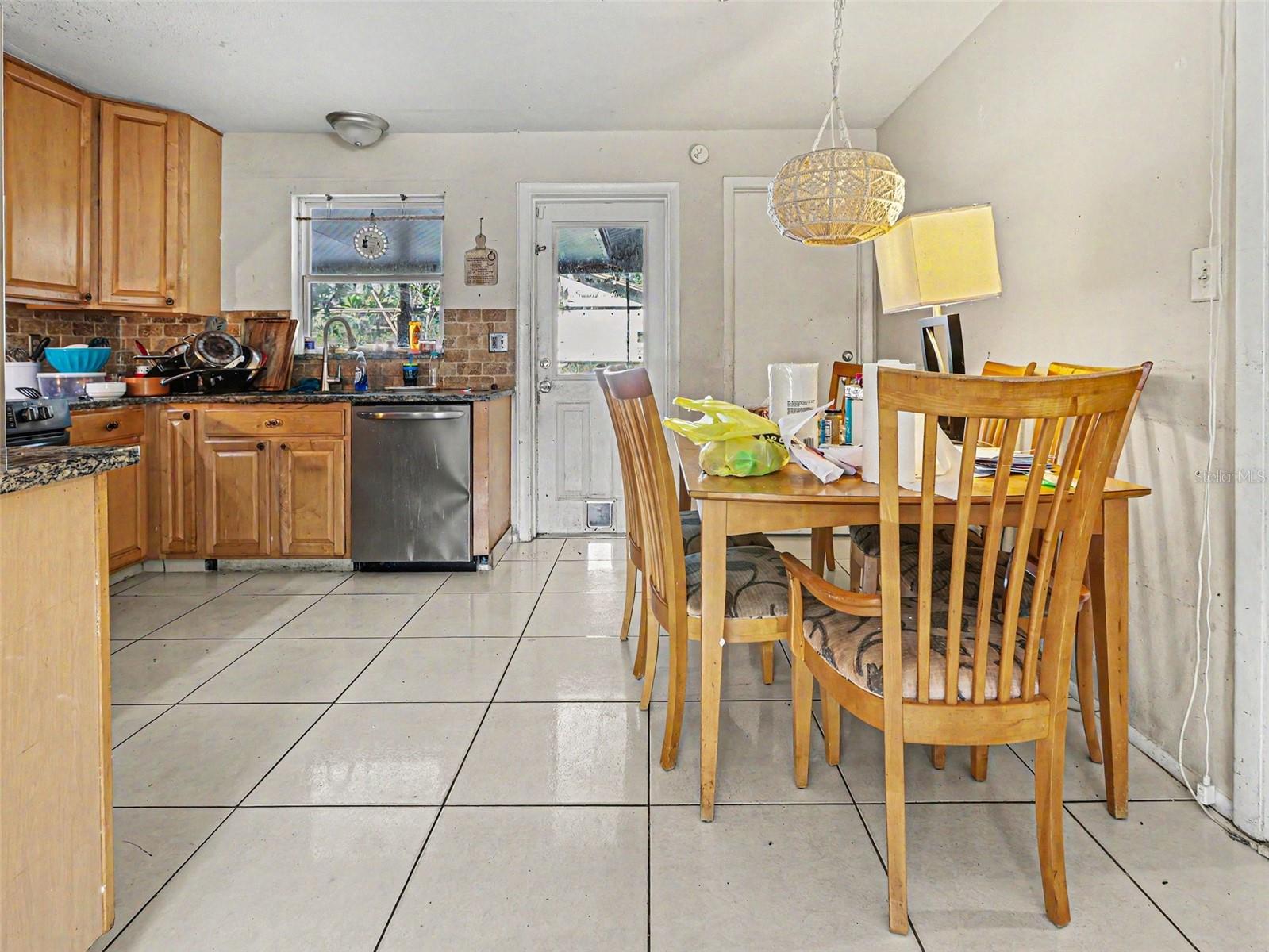 OAKMOUNT SUB - Residential