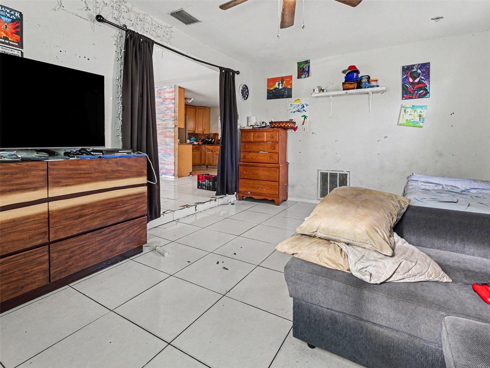 OAKMOUNT SUB - Residential