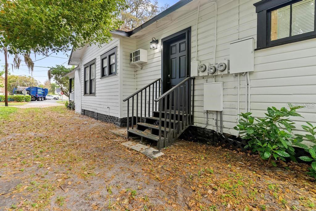 BEG 138 FT E OF SE COR BROADWAY & HARWOOD RUN E 62 - Residential Income