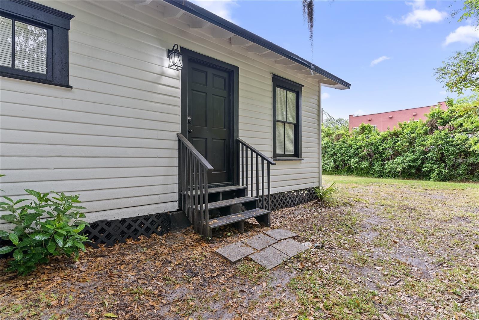 BEG 138 FT E OF SE COR BROADWAY & HARWOOD RUN E 62 - Residential Income