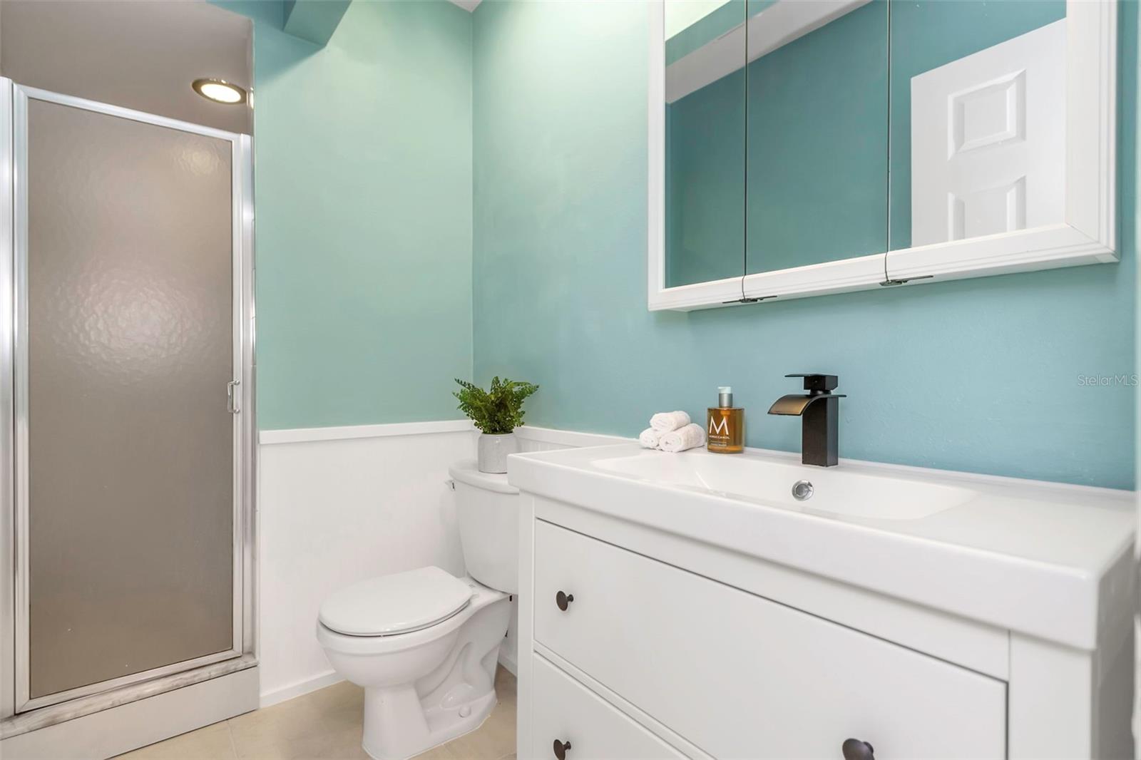 BAYWAY CONDO PH ONE - Residential