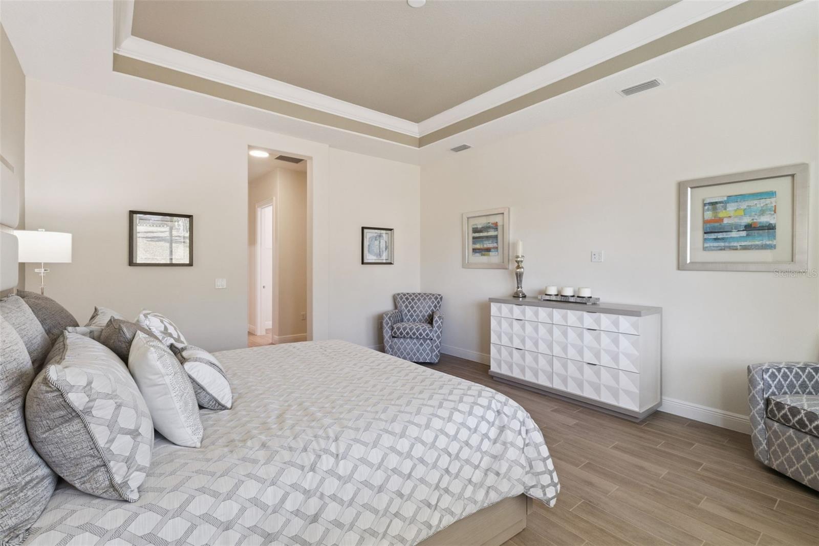 HARBOR HILLS COUNTRY CLUB - Residential