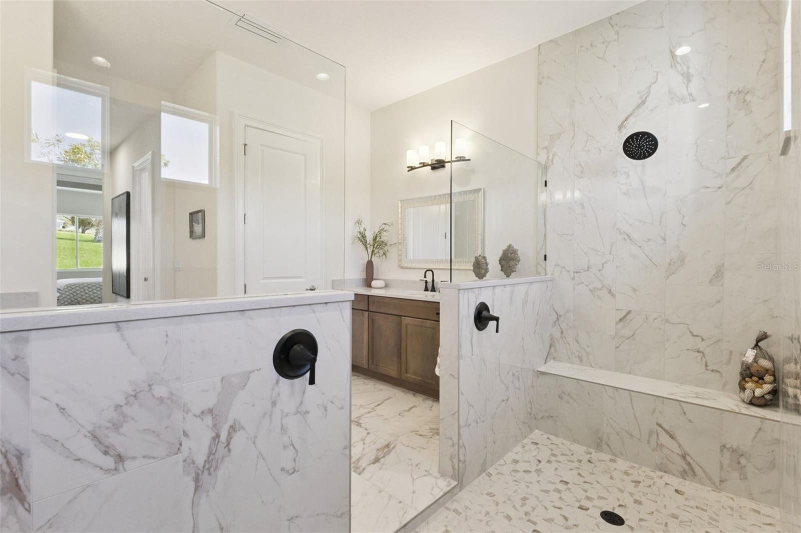 HARBOR HILLS COUNTRY CLUB - Residential