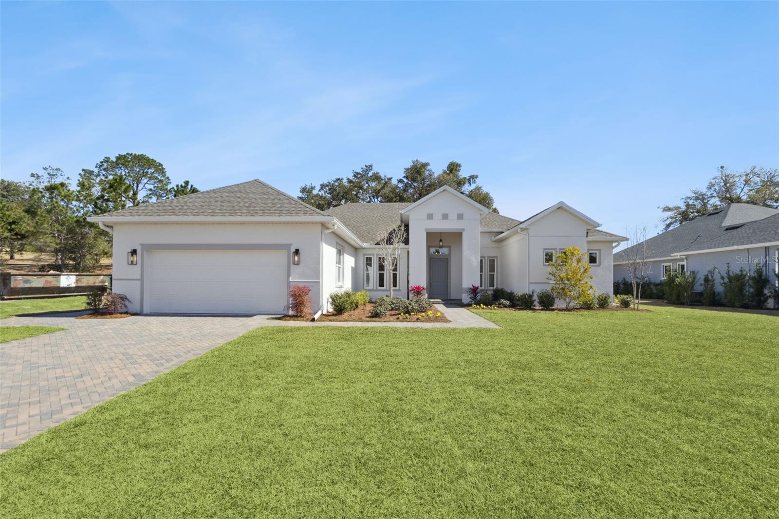 HARBOR HILLS COUNTRY CLUB - Residential