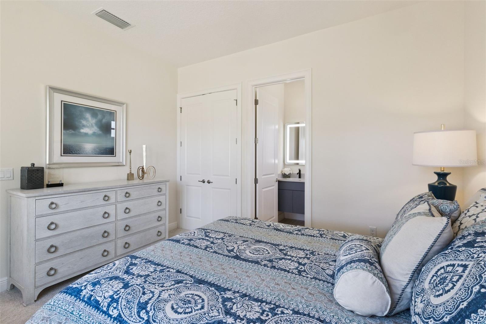 HARBOR HILLS COUNTRY CLUB - Residential