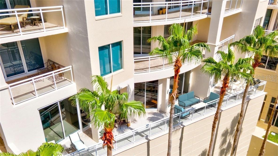 THE BEACH RESIDENCES - Residential