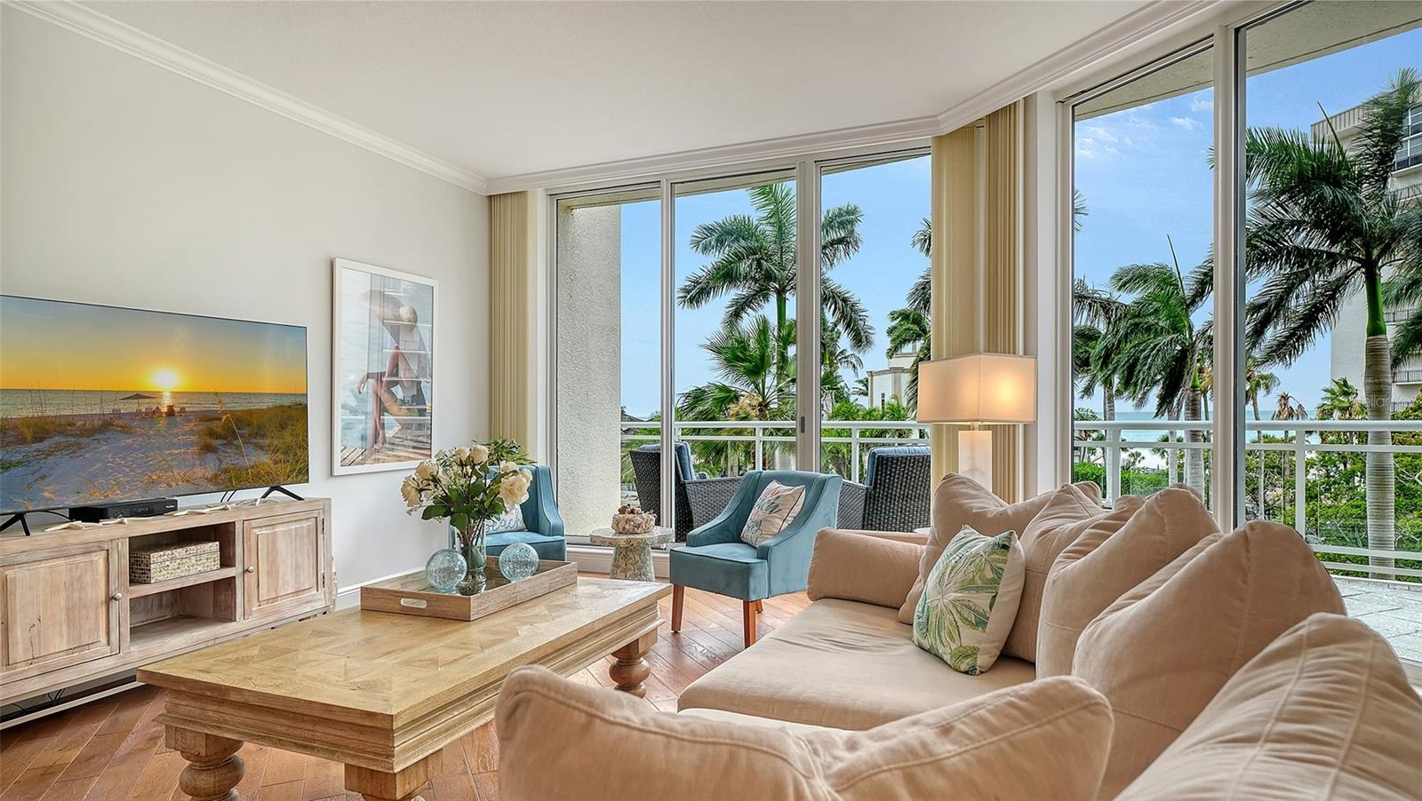 THE BEACH RESIDENCES - Residential