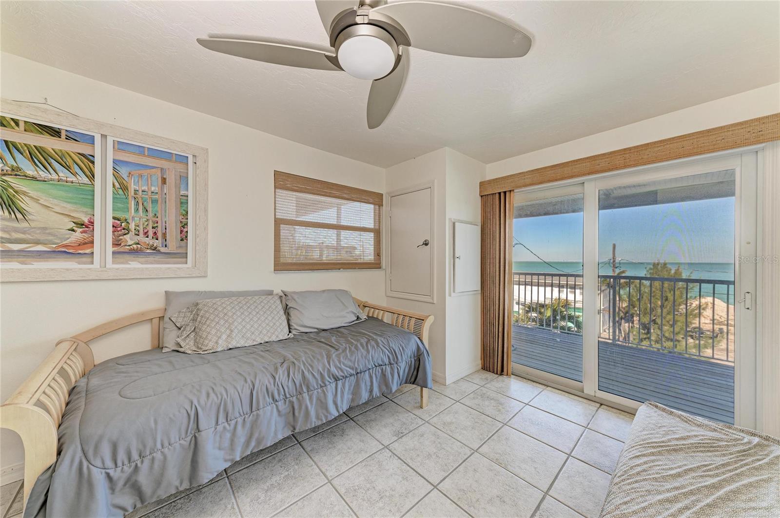SHORE ACRES RESUBDIVIDED - Residential