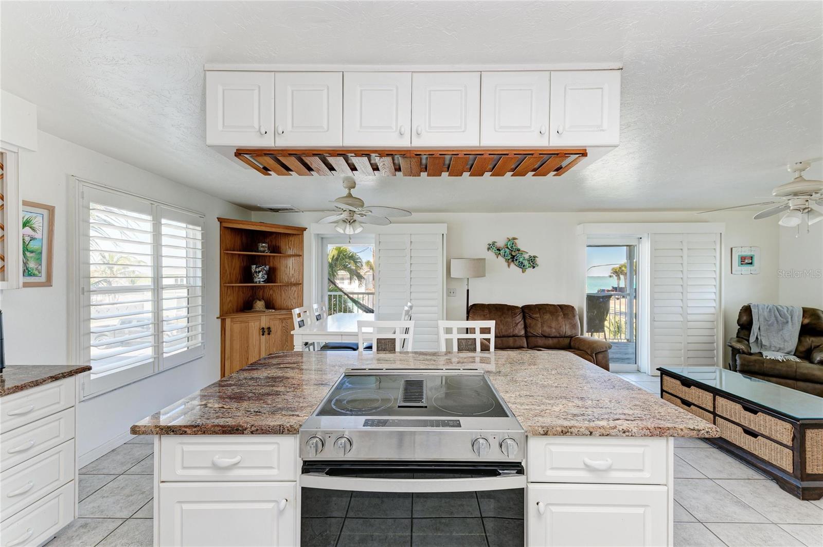 SHORE ACRES RESUBDIVIDED - Residential