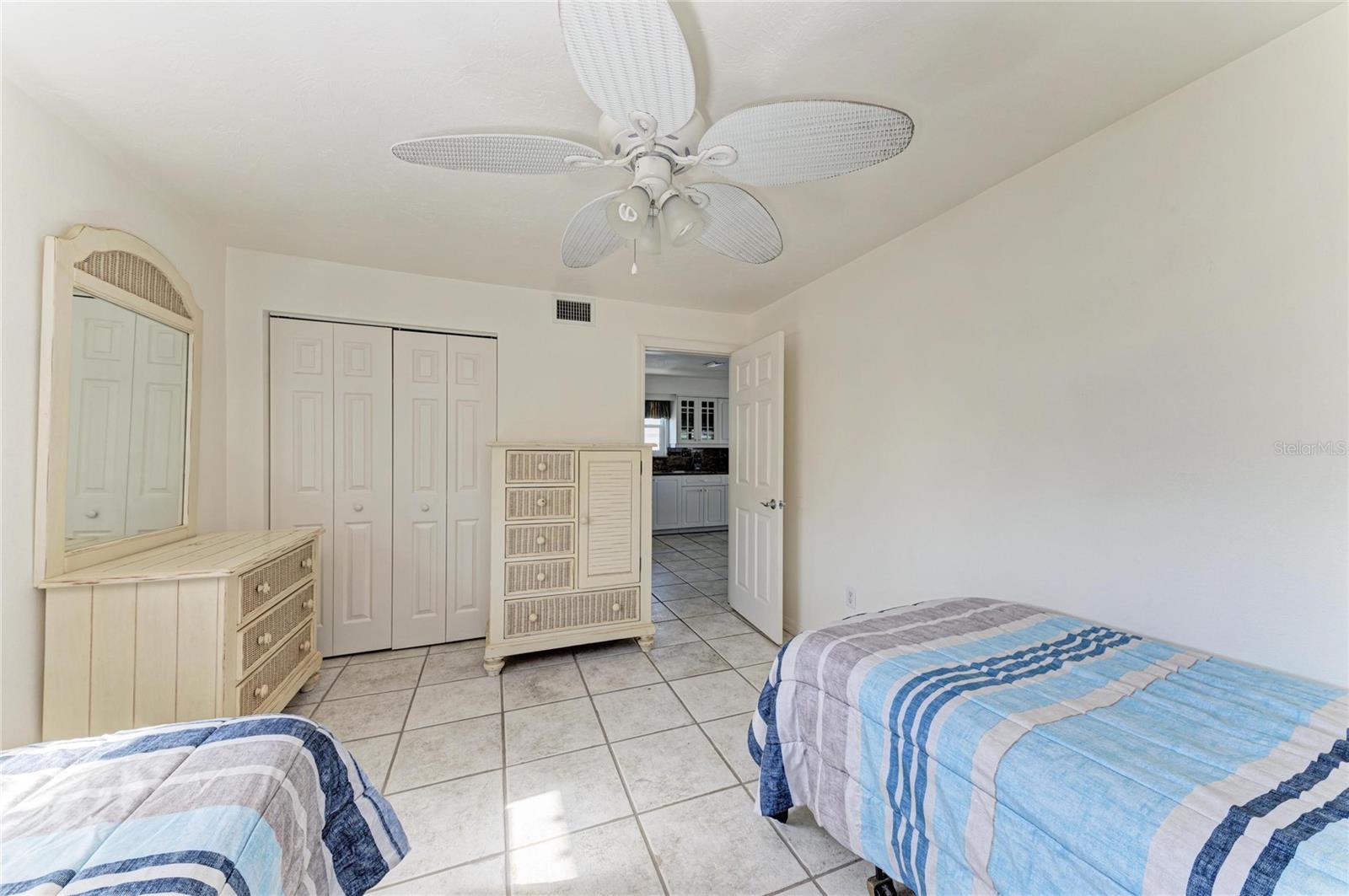 SHORE ACRES RESUBDIVIDED - Residential