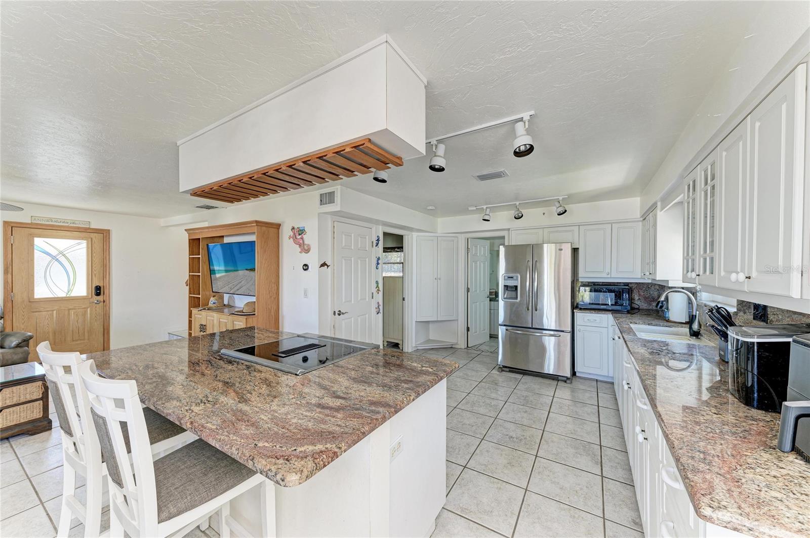SHORE ACRES RESUBDIVIDED - Residential