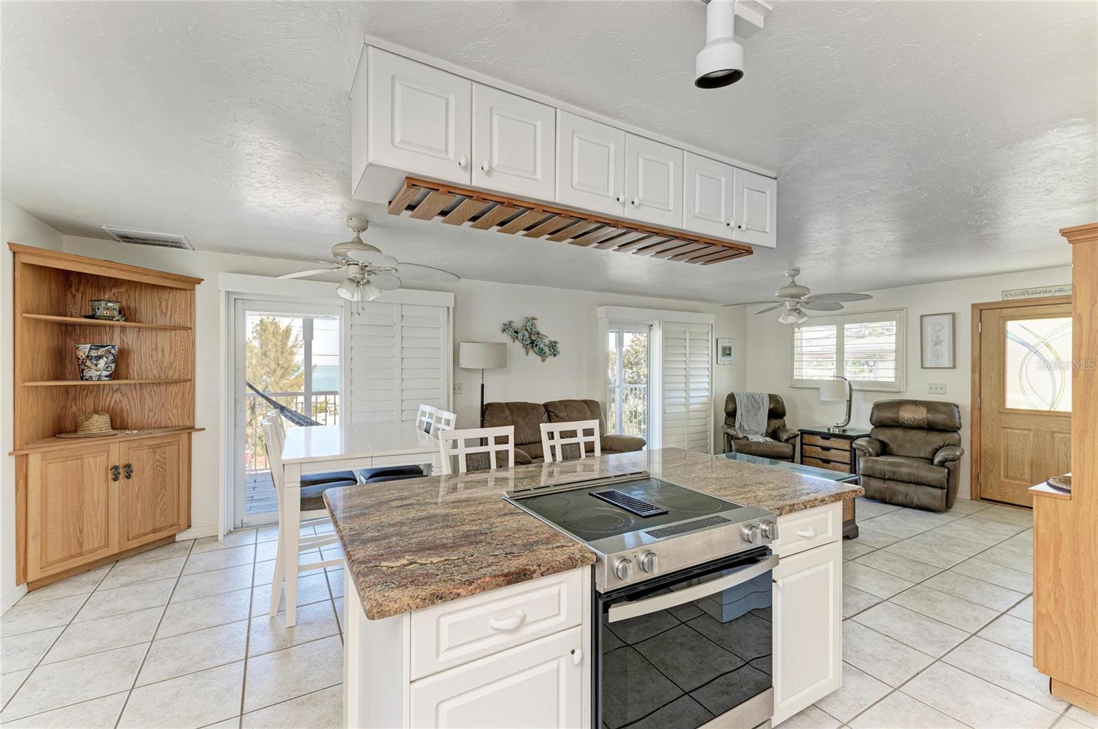 SHORE ACRES RESUBDIVIDED - Residential