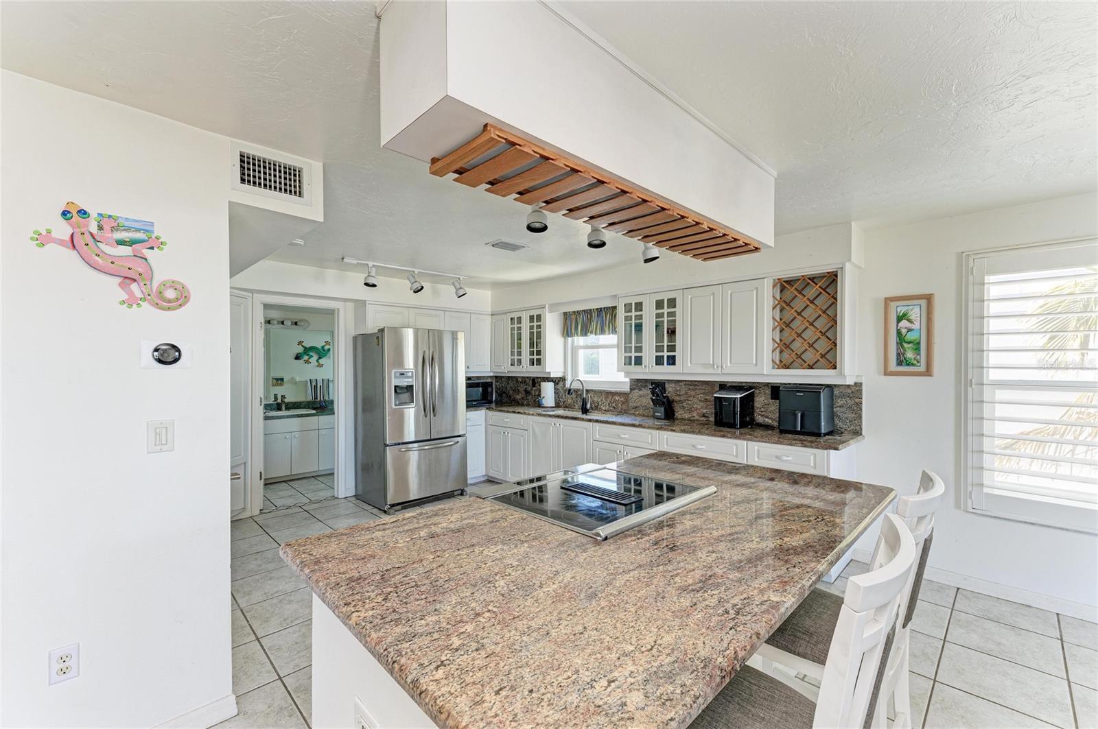 SHORE ACRES RESUBDIVIDED - Residential