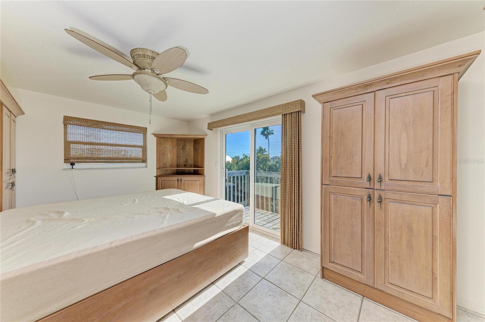 SHORE ACRES RESUBDIVIDED - Residential