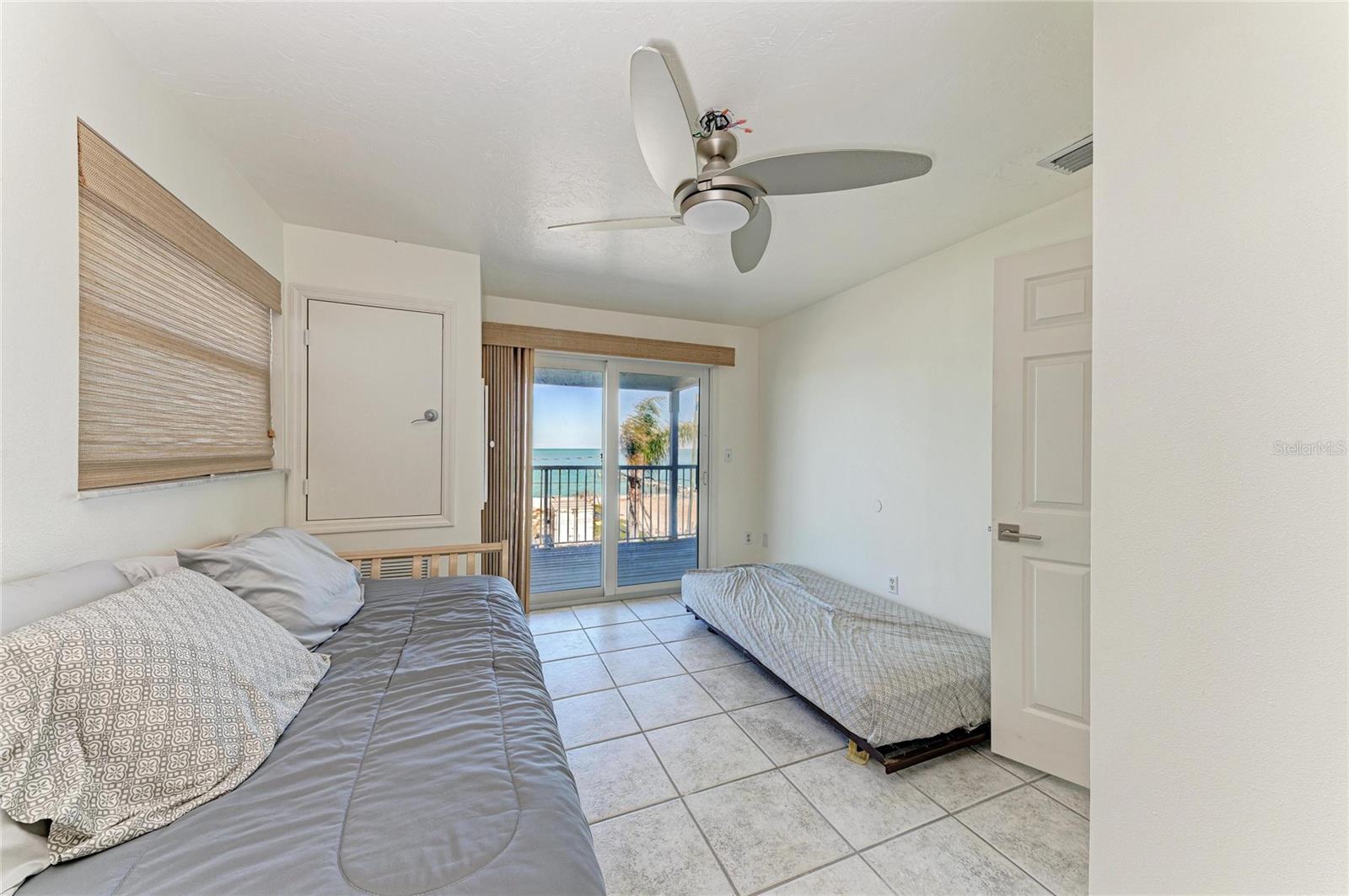 SHORE ACRES RESUBDIVIDED - Residential