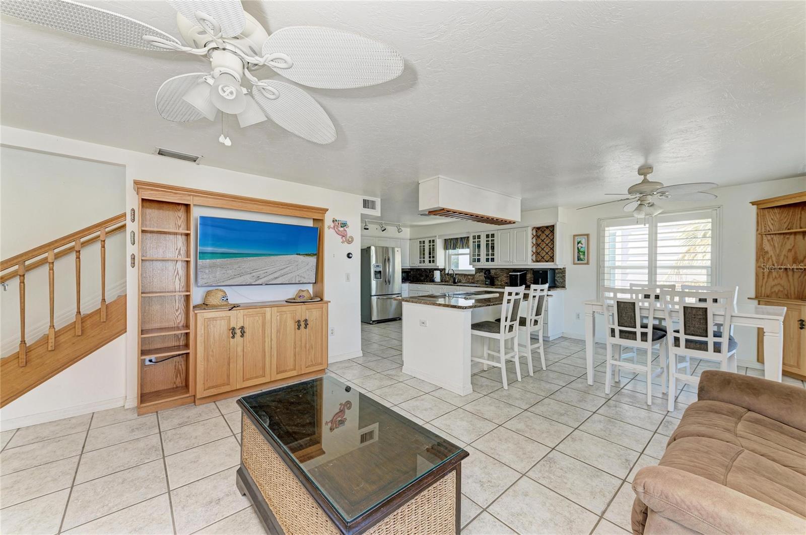 SHORE ACRES RESUBDIVIDED - Residential