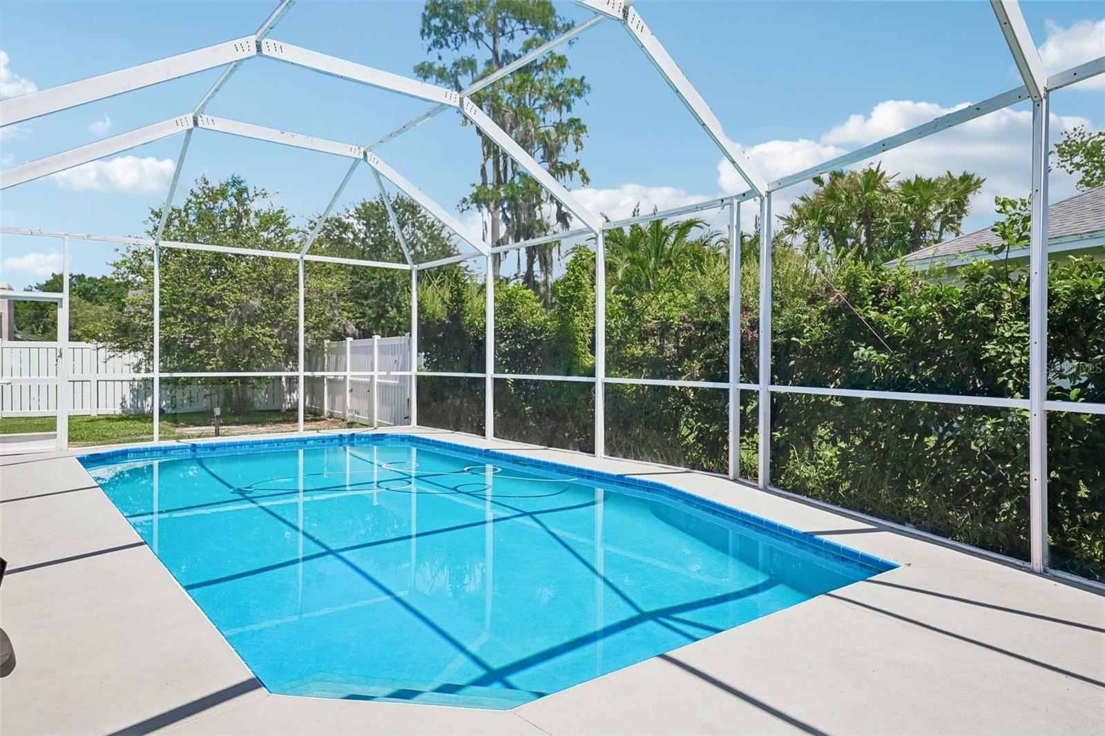 WOODS OF FOREST LAKES THE PH ONE - Residential