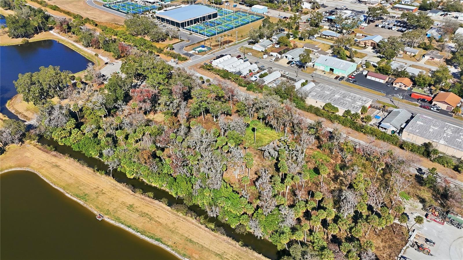MASON & CARSWELLS HOLLY HILL - Commercial Sale