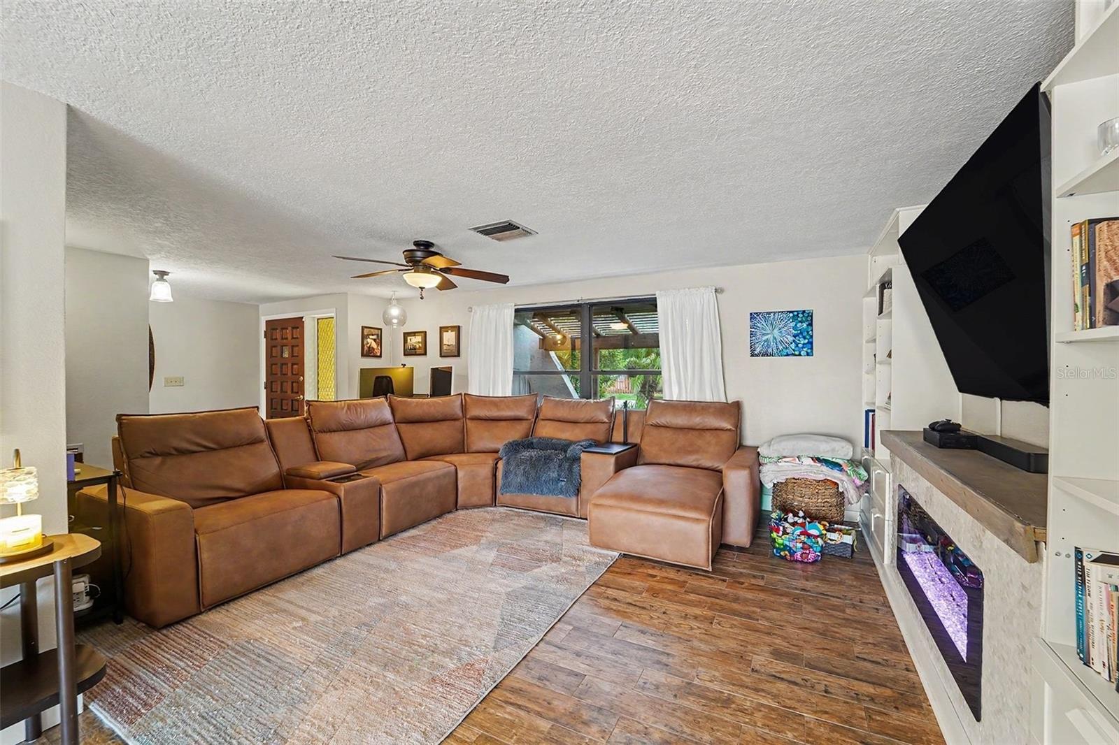 FOREST HILLS UNIT 22 - Residential