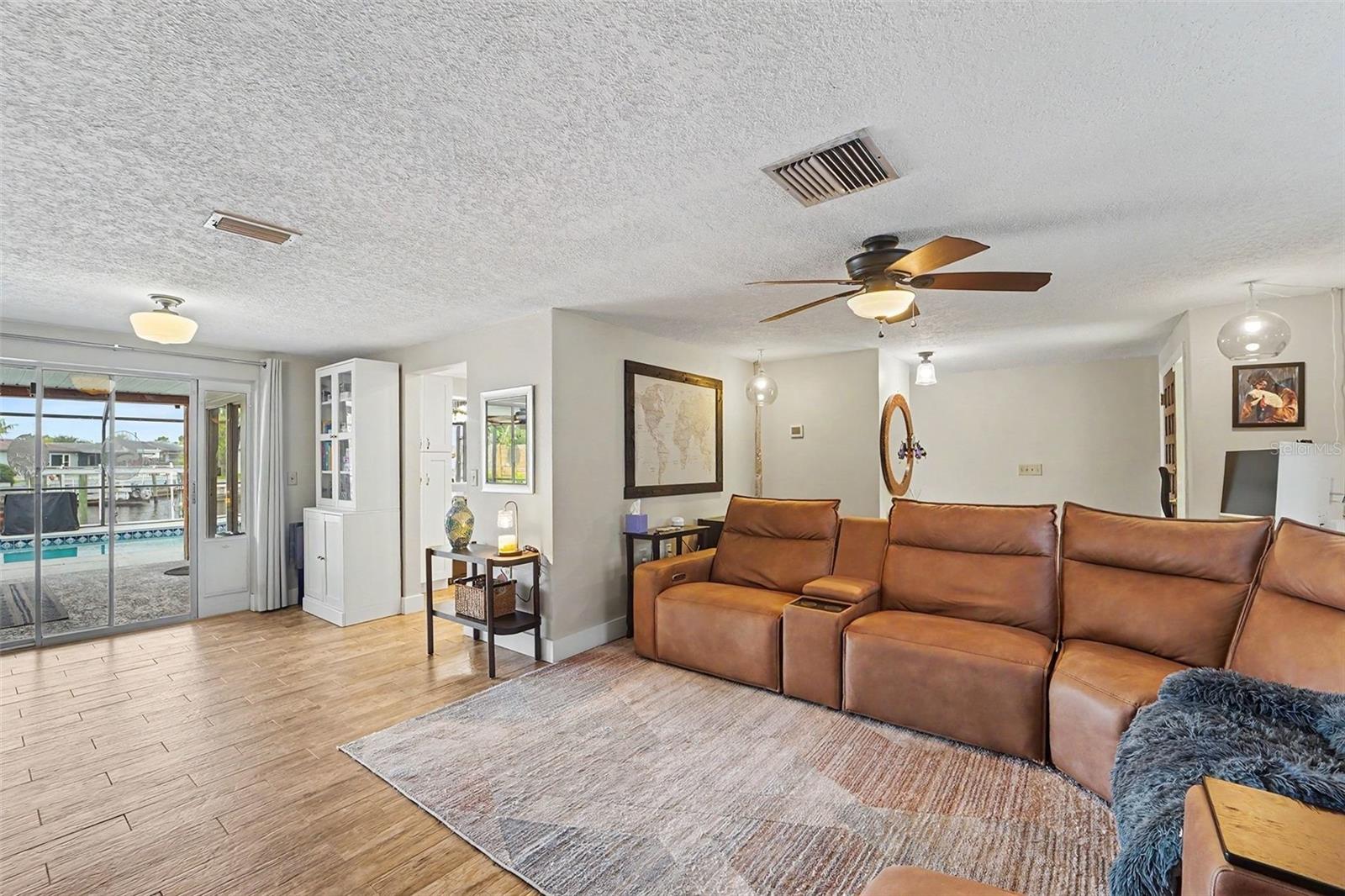 FOREST HILLS UNIT 22 - Residential