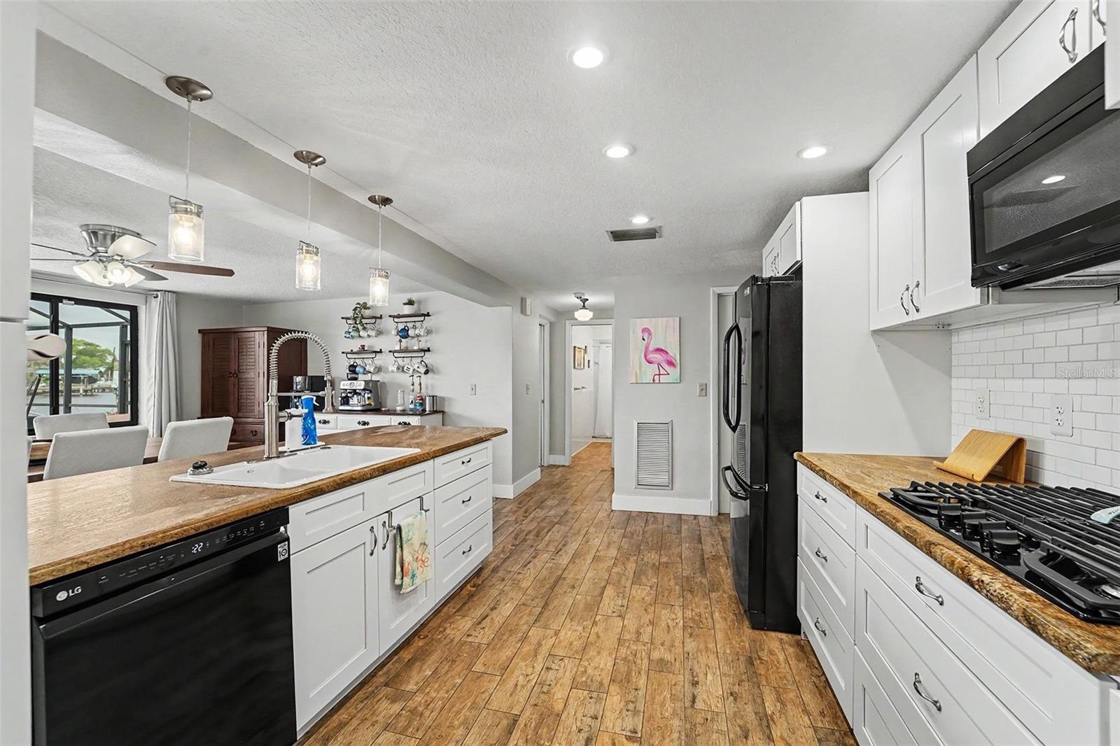 FOREST HILLS UNIT 22 - Residential