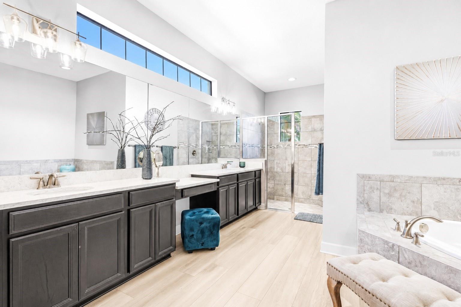 LEGACY ESTATES AT ESPLANADE ON PALMER RANCH - Residential