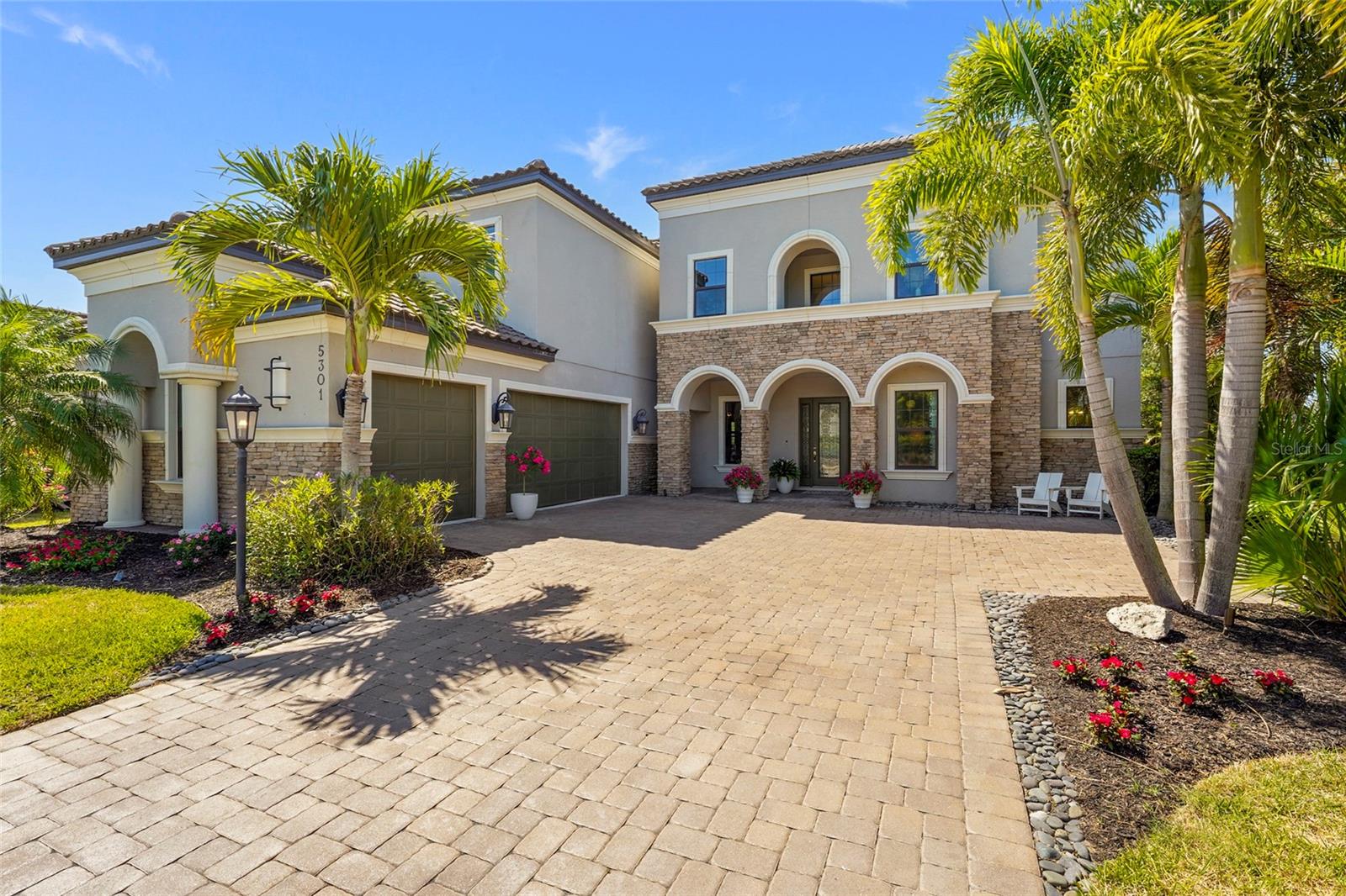 LEGACY ESTATES AT ESPLANADE ON PALMER RANCH - Residential