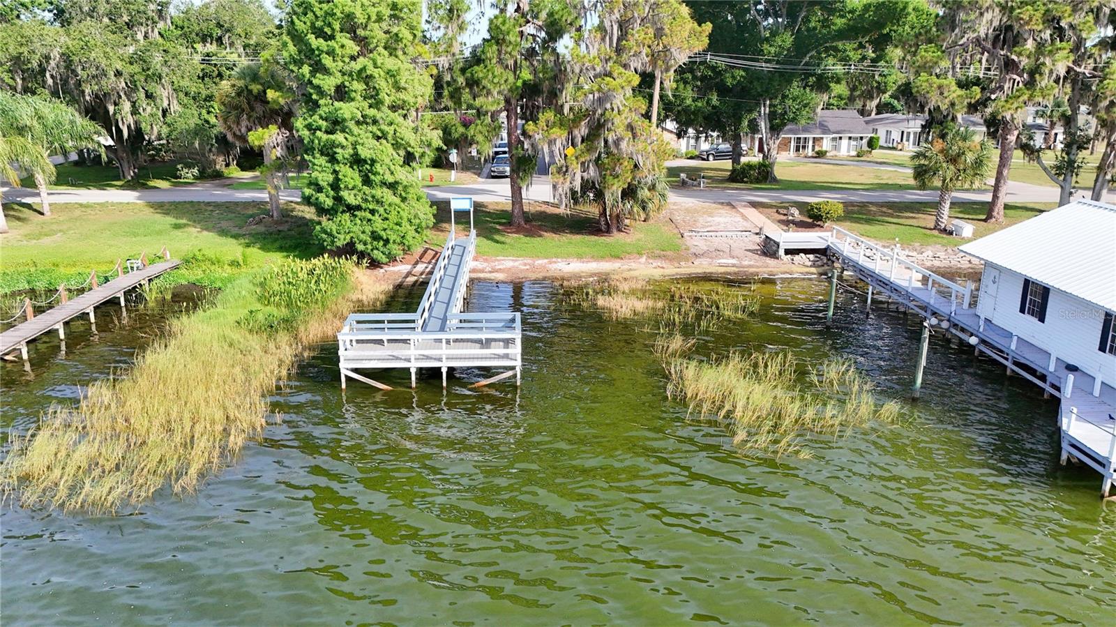 LAKE DORA PINES - Residential