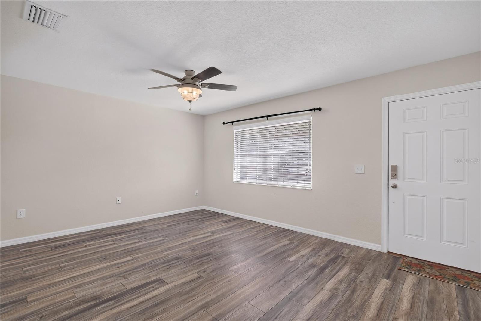 LAKE DORA PINES - Residential