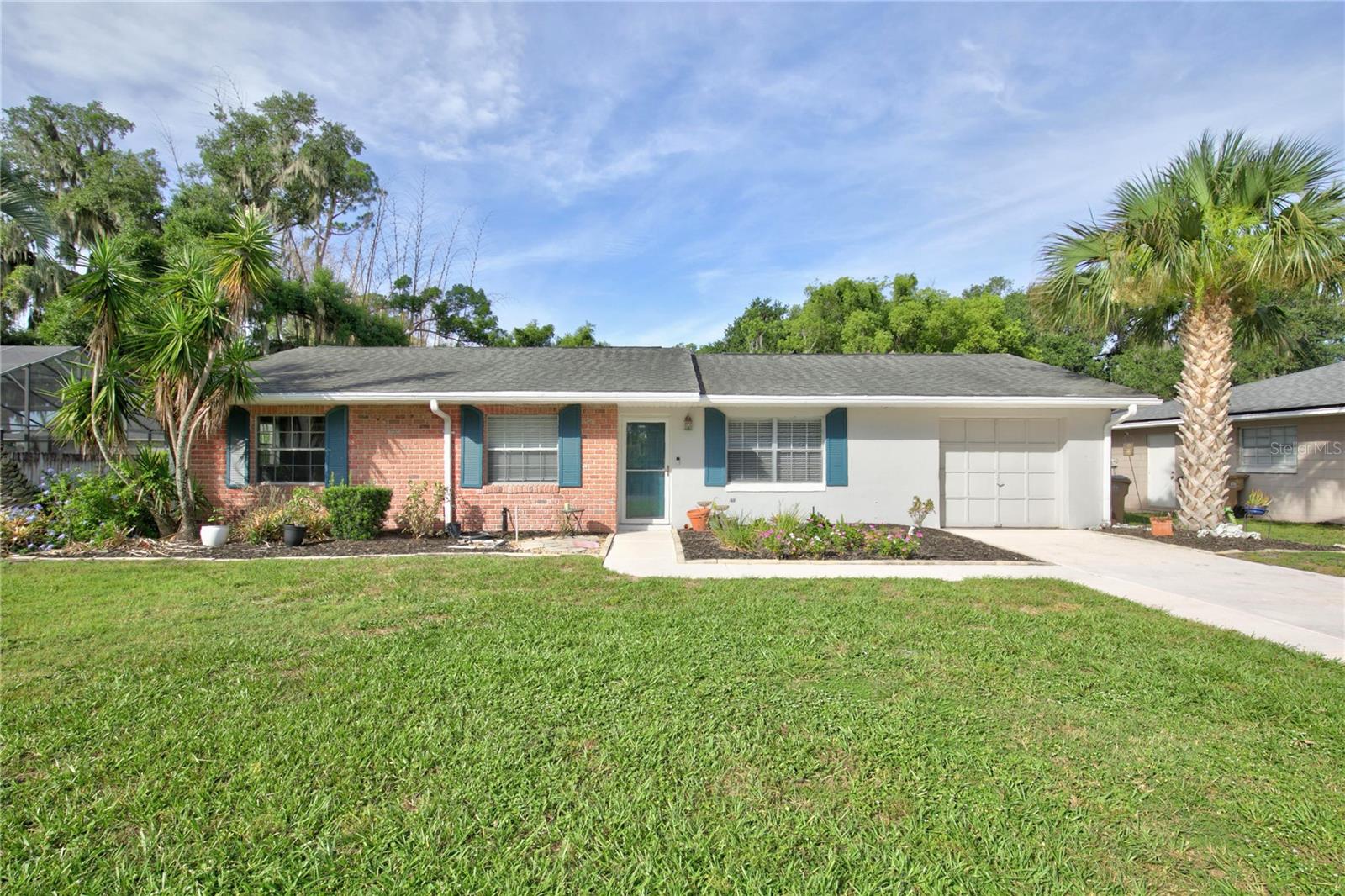 LAKE DORA PINES - Residential