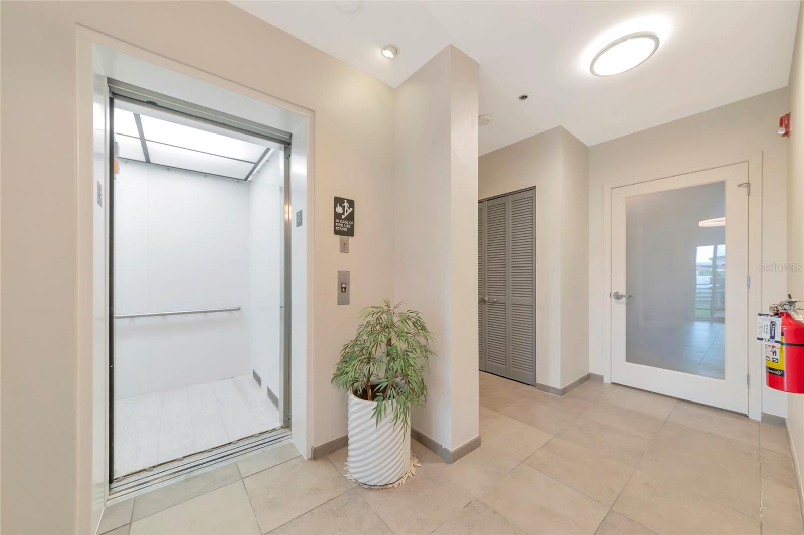 PLAT OF SARASOTA EXHIBIT - Commercial Sale