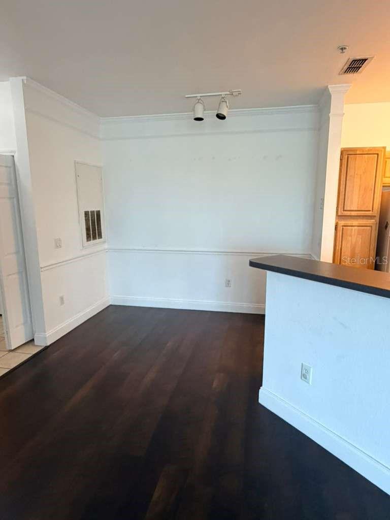 HAMPTONS/METROWEST - Residential