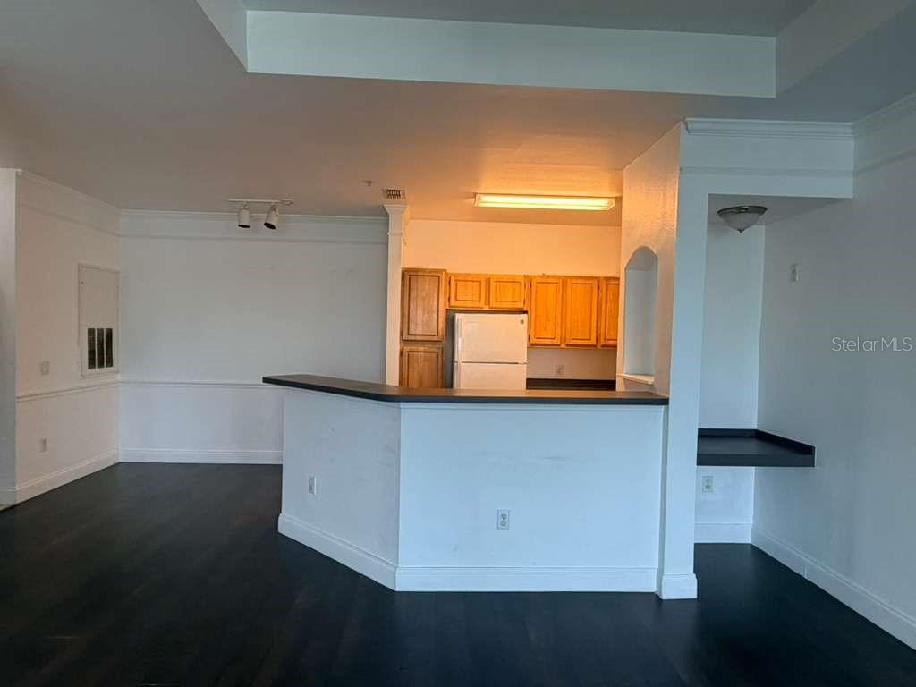 HAMPTONS/METROWEST - Residential