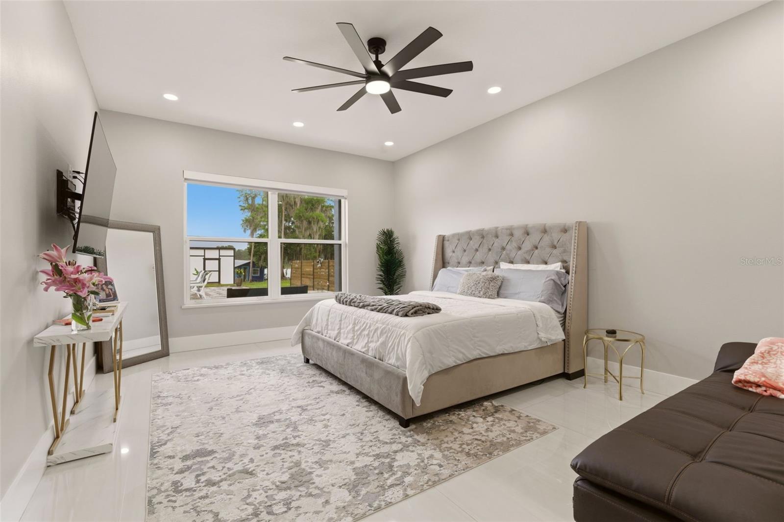 LAKE GEORGIA SHORES - Residential
