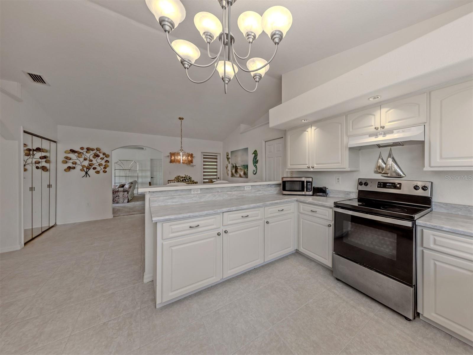 ROTONDA WEST PINE VALLEY - Residential