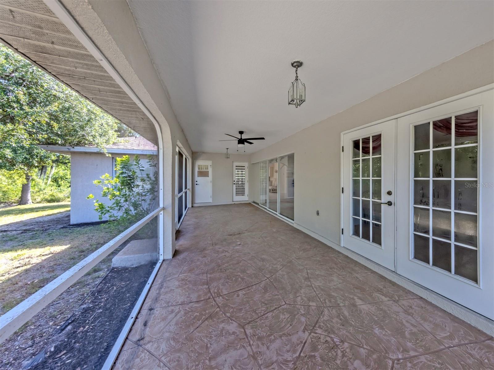 ROTONDA WEST PINE VALLEY - Residential