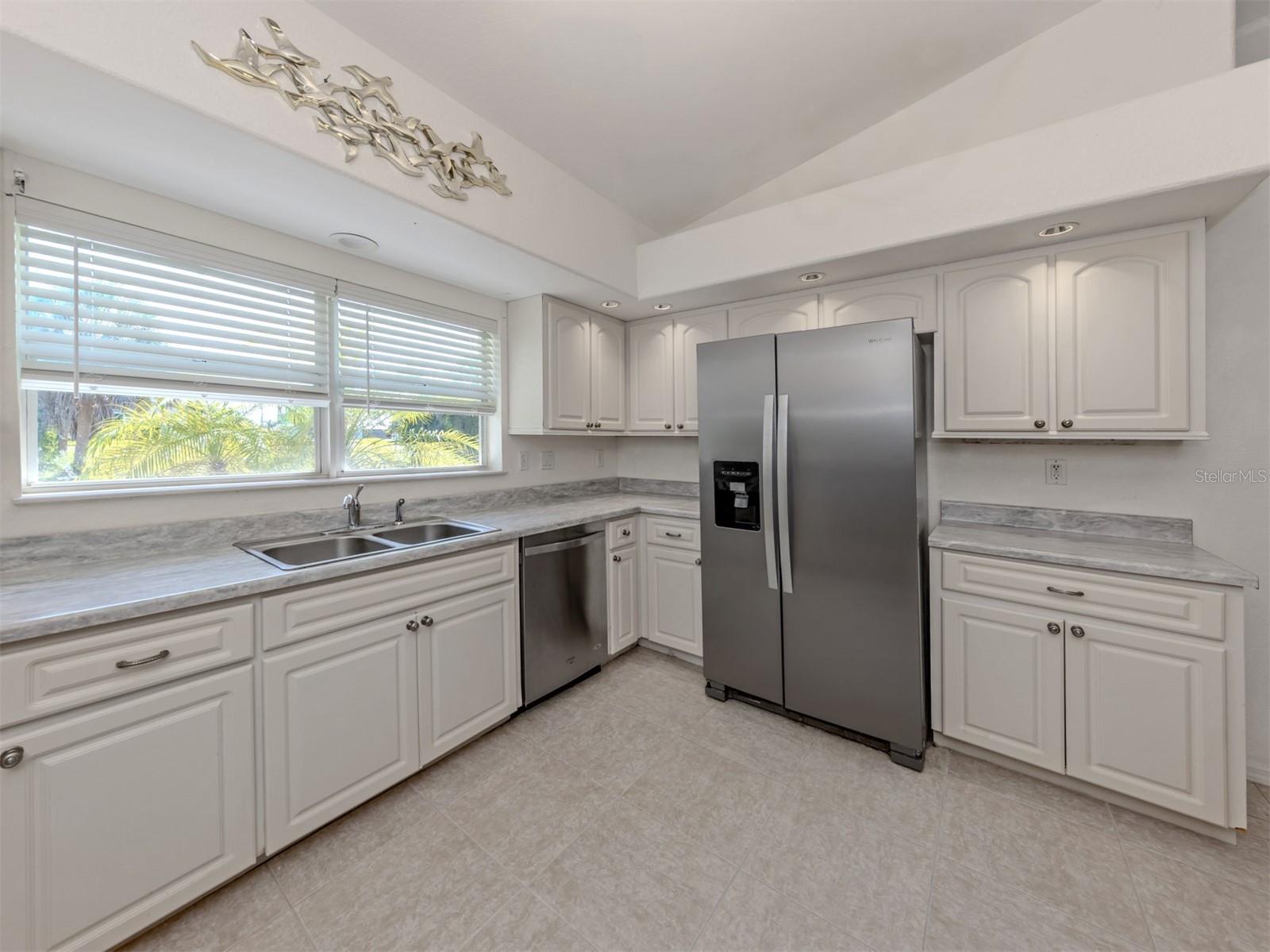 ROTONDA WEST PINE VALLEY - Residential