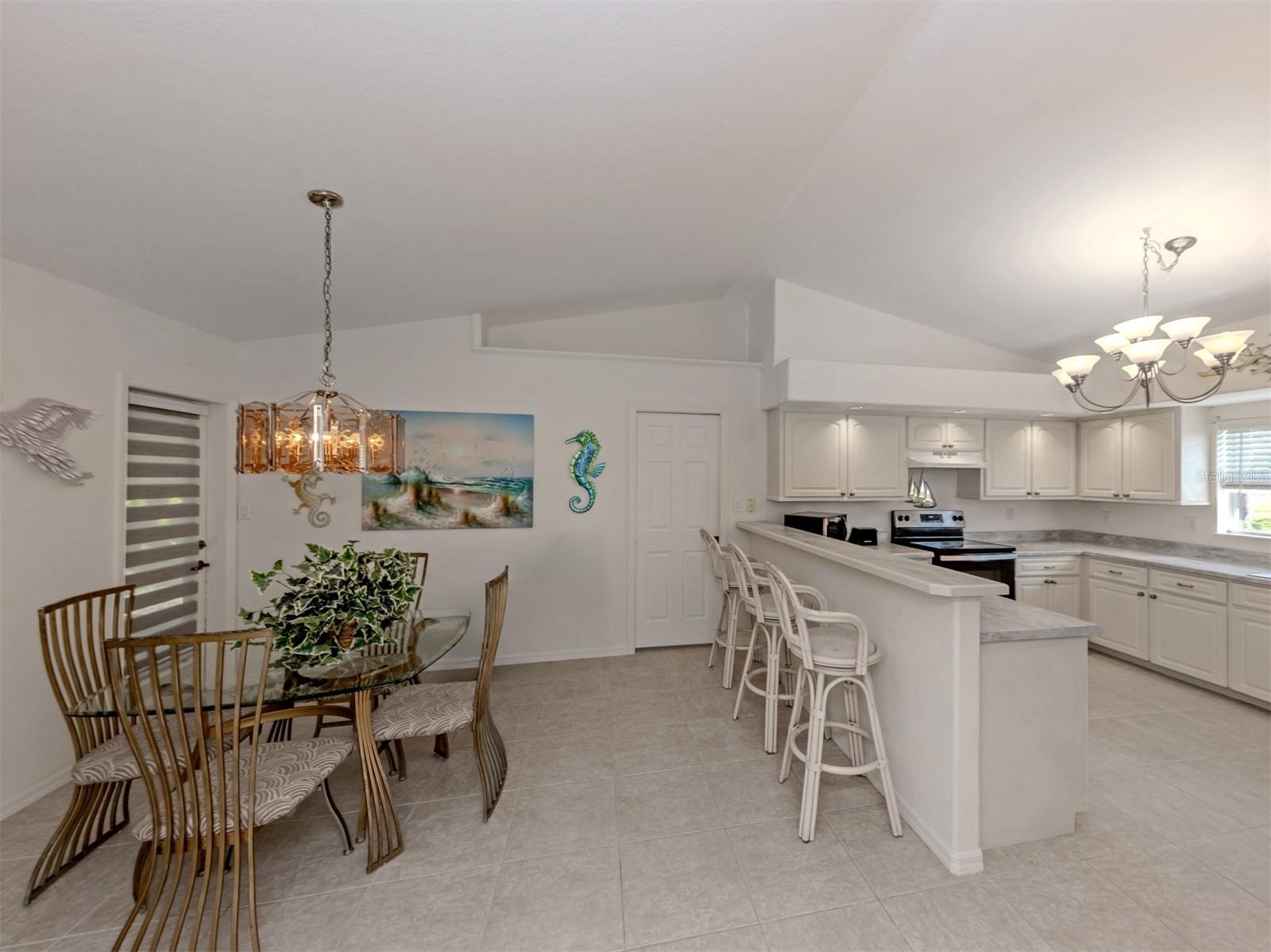 ROTONDA WEST PINE VALLEY - Residential