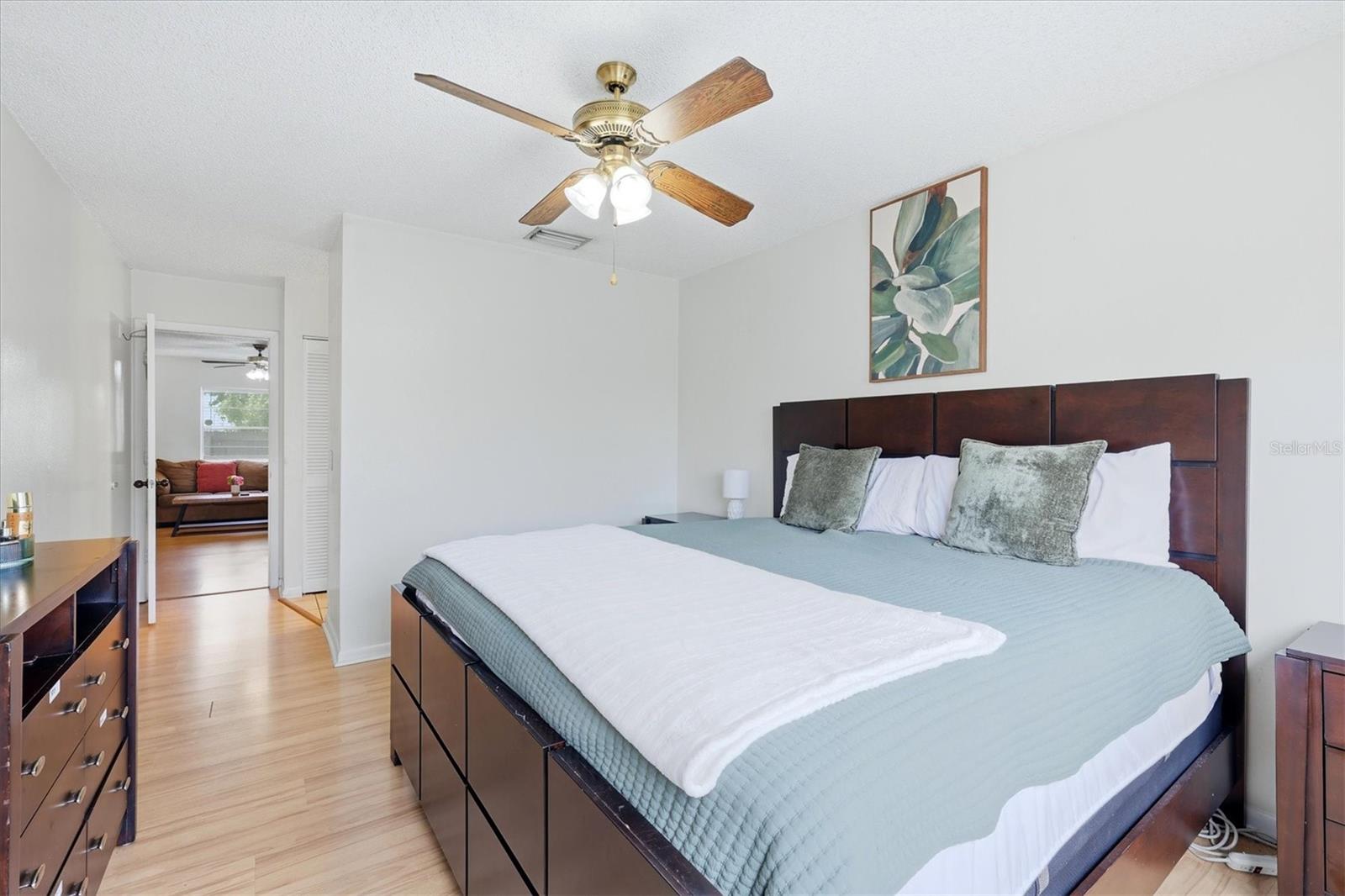 MEADOW LAKE - Residential