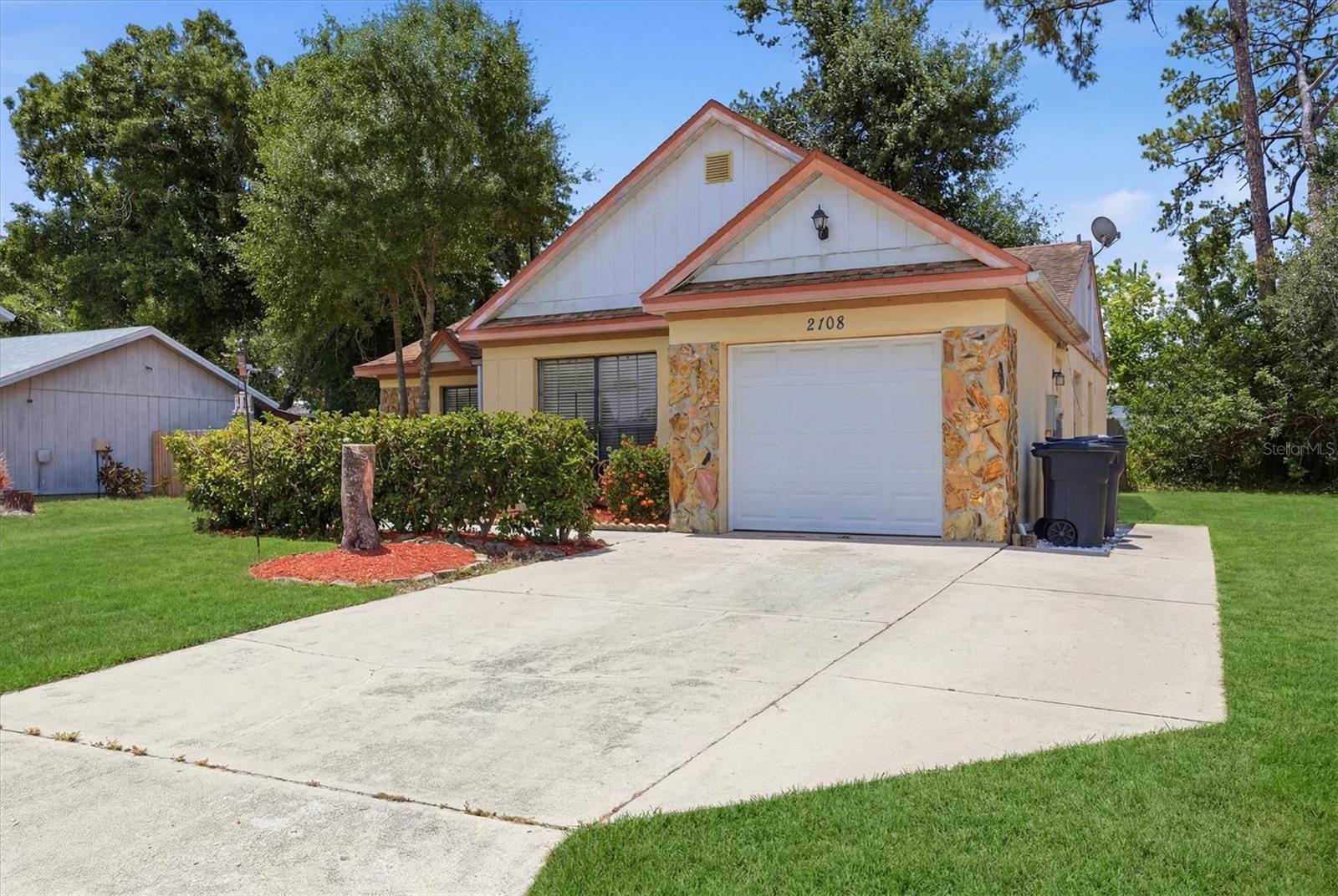 MEADOW LAKE - Residential