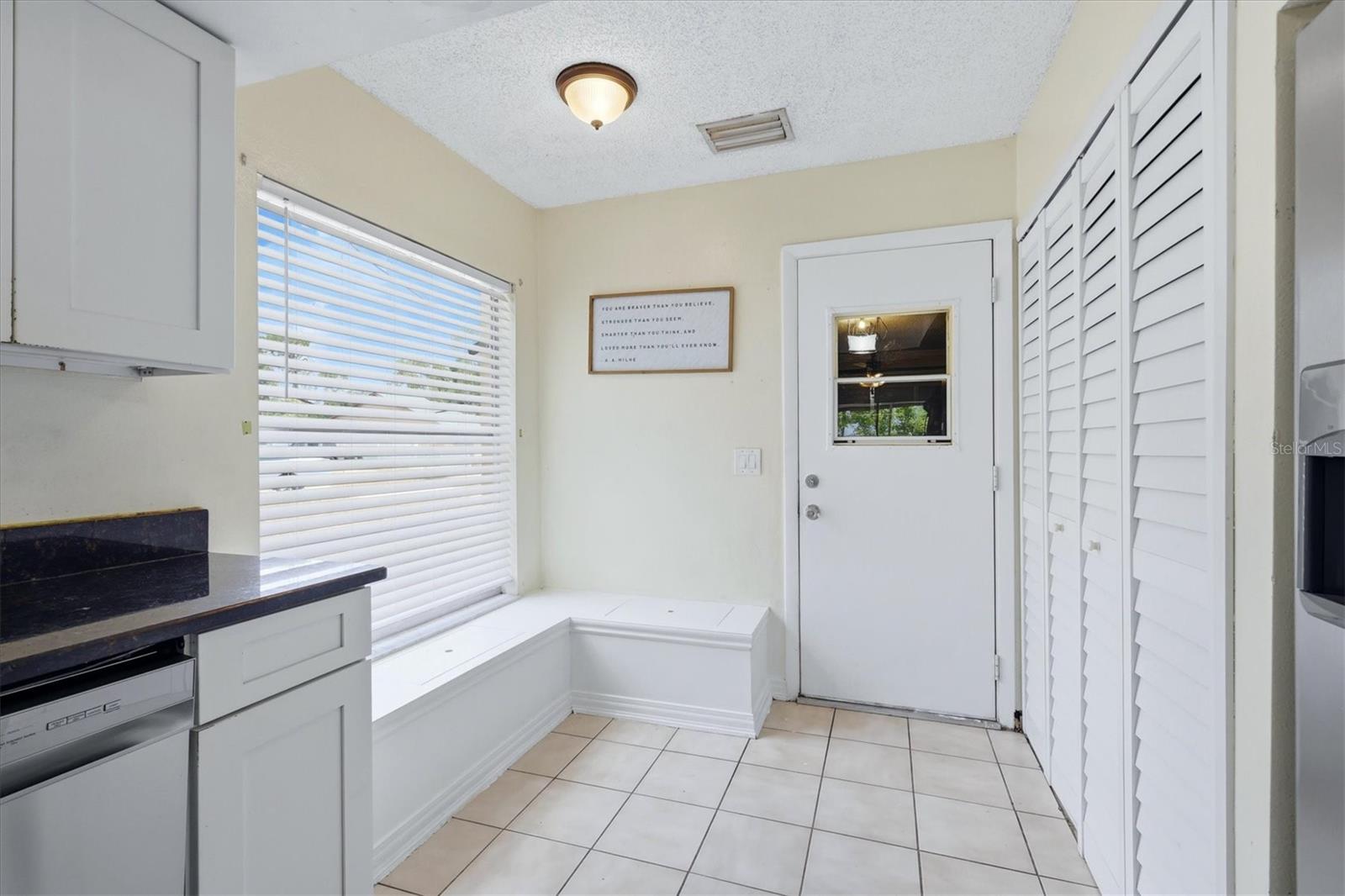 MEADOW LAKE - Residential