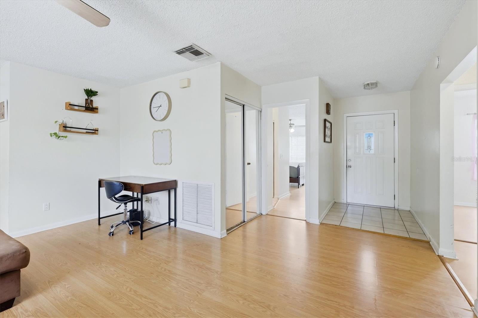 MEADOW LAKE - Residential