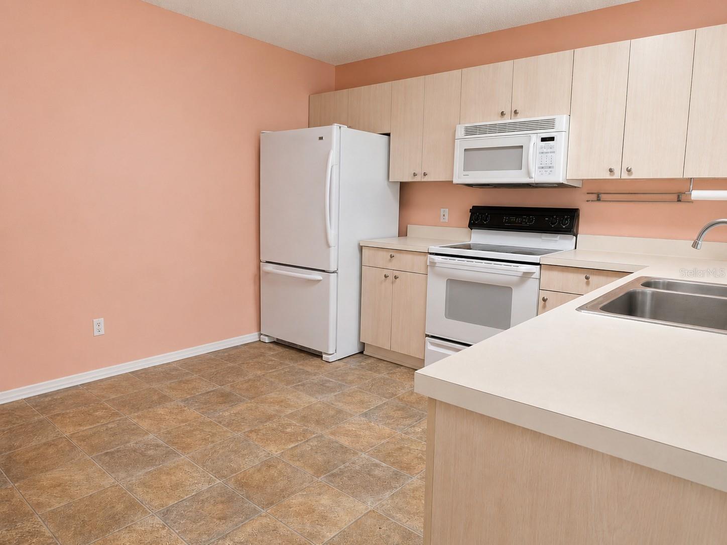 SUMTER VILLA DE LA VISTA WEST - Residential