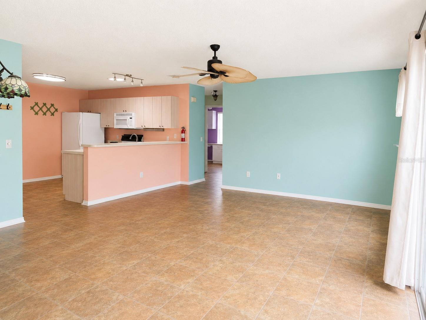 SUMTER VILLA DE LA VISTA WEST - Residential
