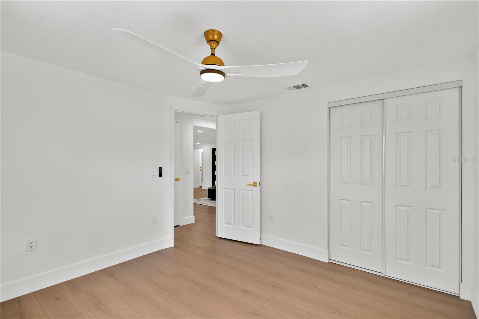 VALENCIA HEIGHTS - Residential