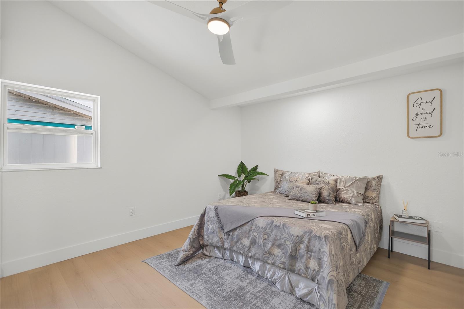 VALENCIA HEIGHTS - Residential