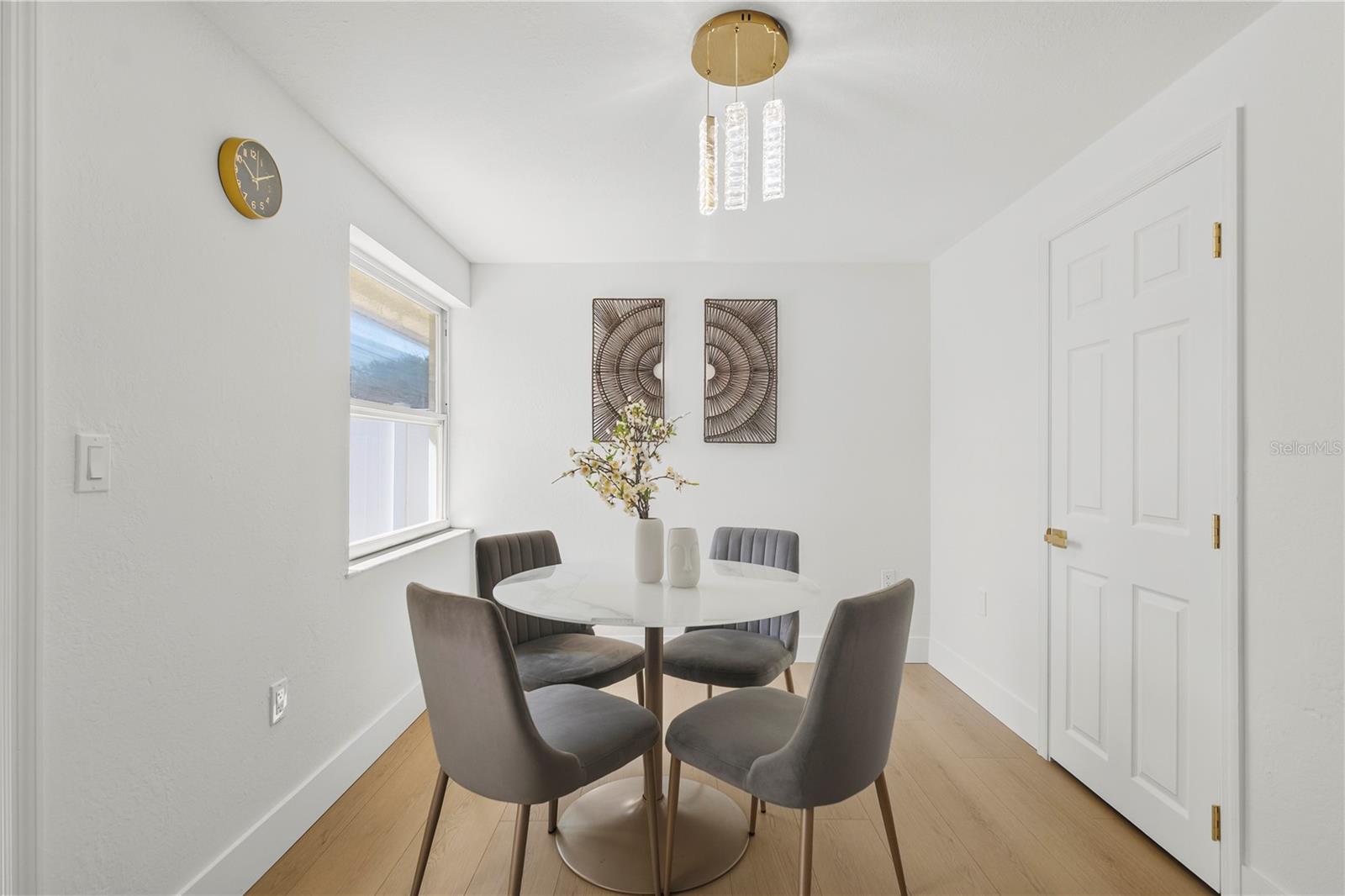 VALENCIA HEIGHTS - Residential