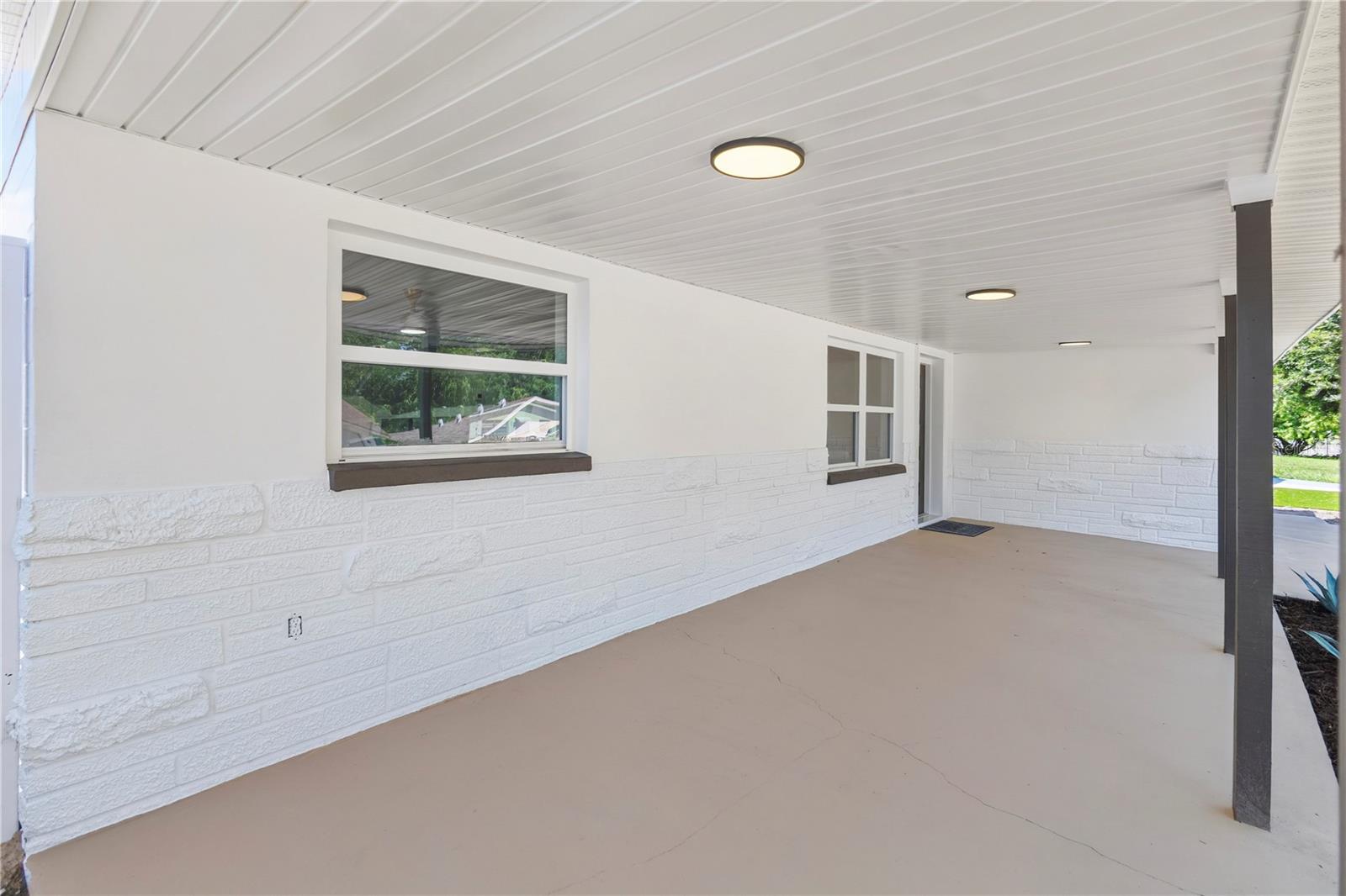 VALENCIA HEIGHTS - Residential