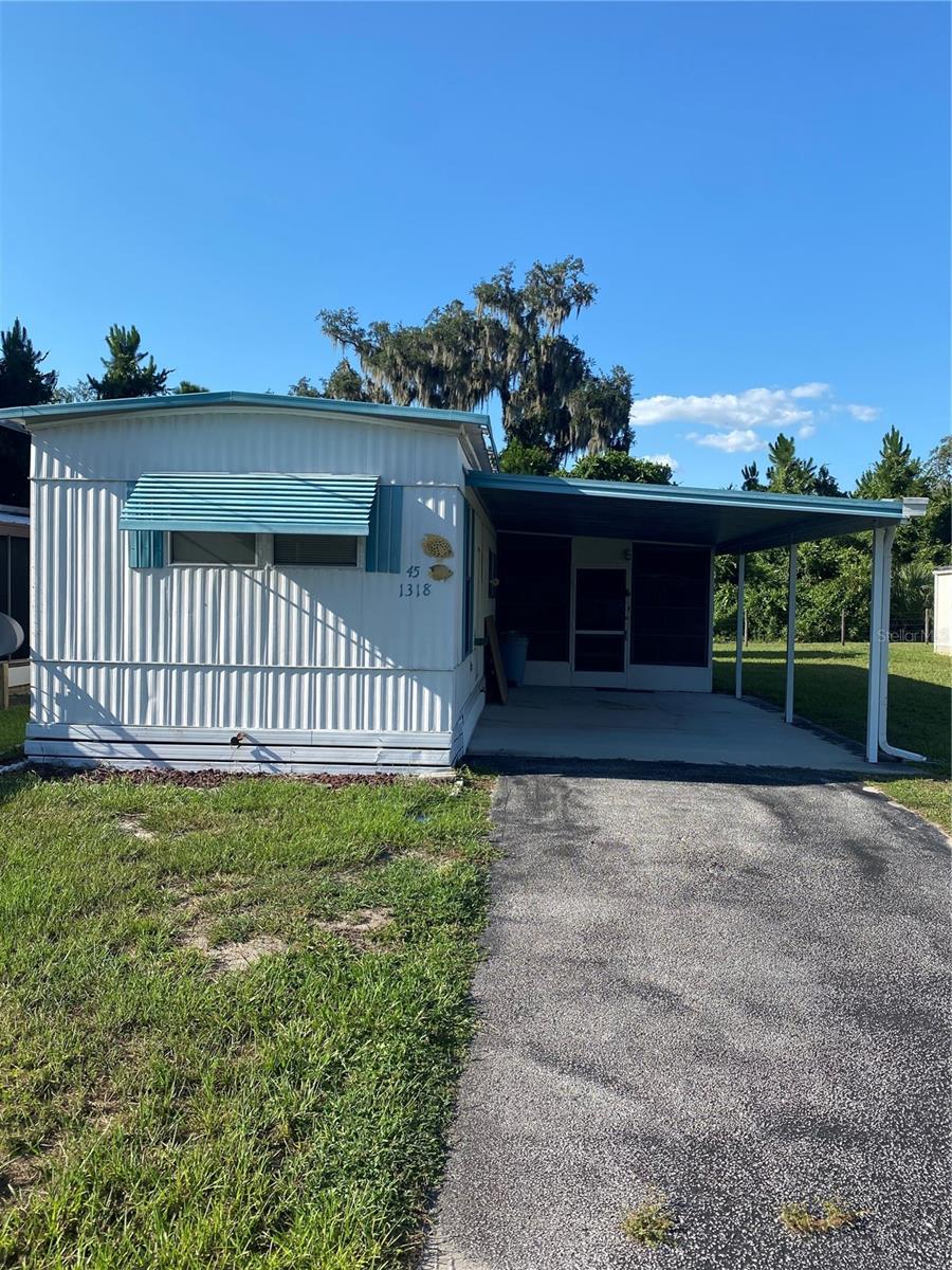 Calling all investors, handymen, and visionaries, this Lake Panasoffkee gem is ready for its next chapter! Tucked into the established Leisure Time Estates community, this 2 bedroom, 2 bath home sits on a 3,750 sq ft lot just steps from the neighborhood’s private boat ramp with direct access to Lake Panasoffkee’s legendary fishing waters.
This property needs a full remodel from top to bottom, a true blank canvas for the right buyer to bring their vision to life. Whether you’re looking to renovate a weekend fishing retreat, add to your investment portfolio, or create an affordable full time home in Central Florida, the bones and the location are here waiting for you.